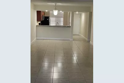 3526 Whitehall Drive #404, West Palm Beach, FL 33401 - Photo 9