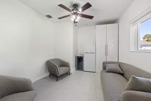 13621 SW 16th St, Davie, FL 33325 - Photo 15