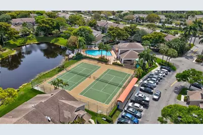 1948 Discovery Circle E #1948, Deerfield Beach, FL 33442 - Photo 35