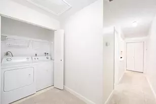 1948 Discovery Cir E, Deerfield Beach, FL 33442 - Photo 25