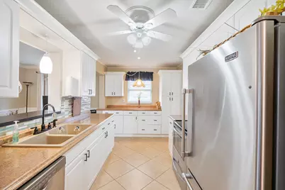 1810 SW 18th Street, Boynton Beach, FL 33426 - Photo 13