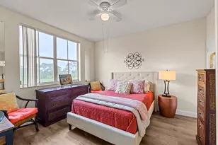 2080 Greenview Shores Blvd, Wellington, FL 33414 - Photo 5