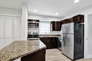 229 NE 26th Ct, Pompano Beach, FL 33064 - Photo 9