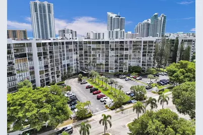 1000 Parkview Drive #831, Hallandale Beach, FL 33009 - Photo 19