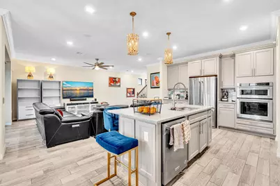 7921 NW 82nd Court, Tamarac, FL 33321 - Photo 5