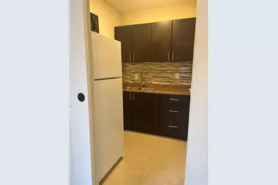 2721 N 72nd Terrace #Studio, Hollywood, FL 33024 - Photo 3