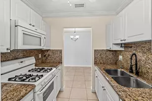 200 SW 7th St, Boca Raton, FL 33432 - Photo 7