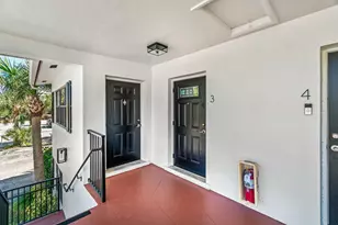 200 SW 7th St, Boca Raton, FL 33432 - Photo 3