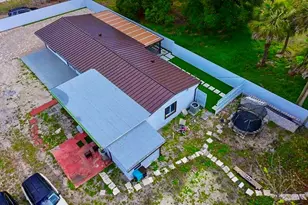 696 Arlington Dr, West Palm Beach, FL 33415 - Photo 11