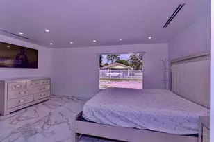 696 Arlington Dr, West Palm Beach, FL 33415 - Photo 29