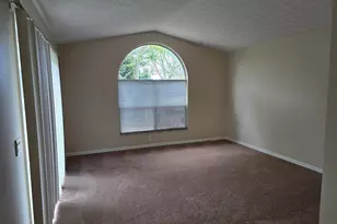 2601 SE Creston Ln, Port Saint Lucie, FL 34952 - Photo 5