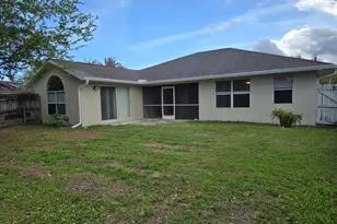 2601 SE Creston Ln, Port Saint Lucie, FL 34952 - Photo 19