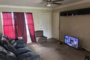 20100 NW 14th Ct, Miami, FL 33169 - Photo 3