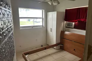 20100 NW 14th Ct, Miami, FL 33169 - Photo 5