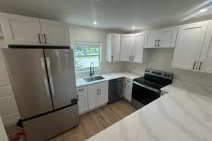 435 SW Natura Ave, Deerfield Beach, FL 33441 - Photo 3
