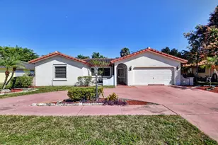 7011 San Sebastian Cir, Boca Raton, FL 33433 - Photo 1