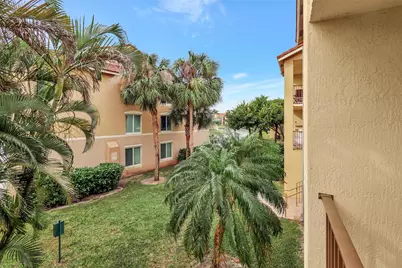 310 Villa Circle, Boynton Beach, FL 33435 - Photo 13