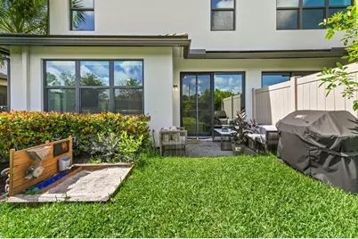 2343 Rollingwood Court, Oakland Park, FL 33309 - Photo 23