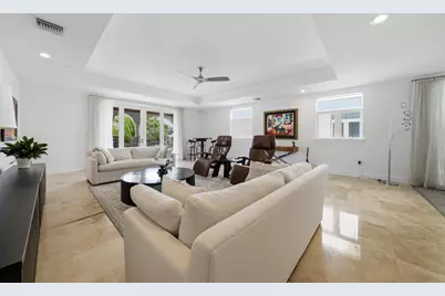 69 Isle Of Venice Drive, Fort Lauderdale, FL 33301 - Photo 11