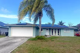 441 SE Glenwood Dr, Port Saint Lucie, FL 34984 - Photo 1