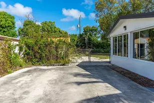 113 SE 8th Ave, Boynton Beach, FL 33435 - Photo 3