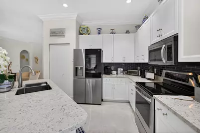 8642 Plum Cay, Royal Palm Beach, FL 33411 - Photo 27