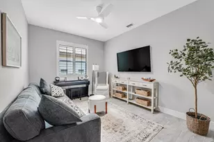 8203 Bellafiore Way, Boynton Beach, FL 33472 - Photo 19