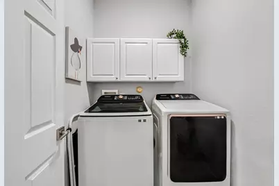 8203 Bellafiore Way, Boynton Beach, FL 33472 - Photo 33