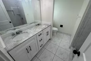 435 SW Natura Ave, Deerfield Beach, FL 33441 - Photo 9