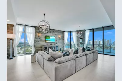 17301 Biscayne Boulevard, North Miami Beach, FL 33160 - Photo 11