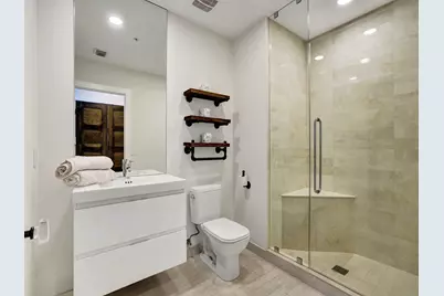 17301 Biscayne Boulevard, North Miami Beach, FL 33160 - Photo 37