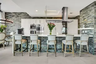 17301 Biscayne Blvd, North Miami Beach, FL 33160 - Photo 15