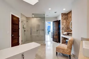 17301 Biscayne Blvd, North Miami Beach, FL 33160 - Photo 29