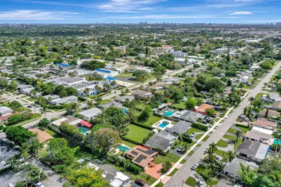 831 NW 39th Street, Oakland Park, FL 33309 - Photo 39