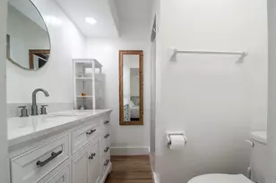 106 Linda Ln, Palm Beach Shores, FL 33404 - Photo 33