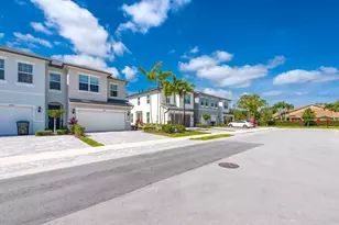 6082 Carre Wy, Greenacres, FL 33415 - Photo 3