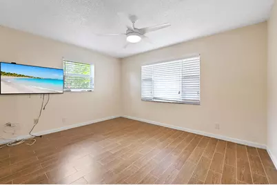 2012 SW 17th Avenue, Boynton Beach, FL 33426 - Photo 11