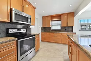 2012 SW 17th Ave, Boynton Beach, FL 33426 - Photo 5