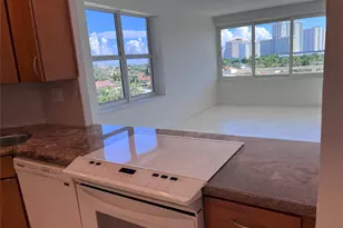 3200 NE 36th Street E, Fort Lauderdale, FL 33308 - Photo 9