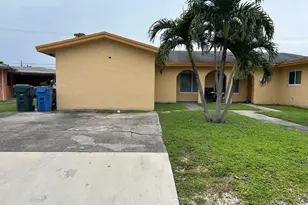 2339 NW 28th St, Oakland Park, FL 33311 - Photo 1
