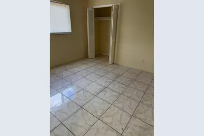 2339 NW 28th Street, Oakland Park, FL 33311 - Photo 11