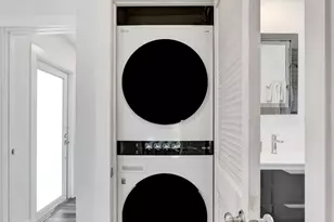 1743 NE 26th Dr, Wilton Manors, FL 33334 - Photo 29