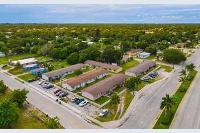 2506 Avenue F #Unit B, Fort Pierce, FL 34947 - Photo 11