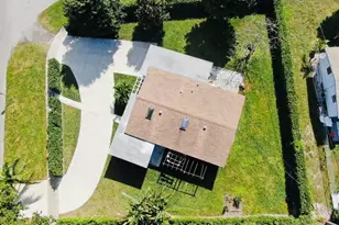 887 W Perry St, Lantana, FL 33462 - Photo 7