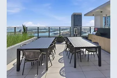 121 NE 5th Street #1506, Miami, FL 33132 - Photo 9