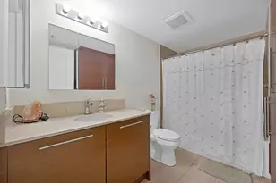 2641 N Flamingo Rd, Sunrise, FL 33323 - Photo 37