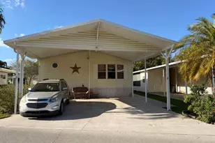 2 S 4 Seasons Rd, Palm Beach Gardens, FL 33410 - Photo 1