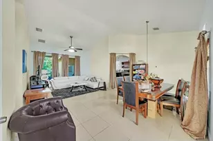 6112 NW Ginger Ln, Port Saint Lucie, FL 34986 - Photo 17