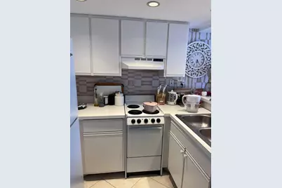 540 Brickell Key Drive #1721, Miami, FL 33131 - Photo 9