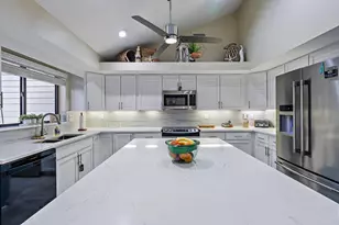 8422 SE Quail Ridge Way, Hobe Sound, FL 33455 - Photo 9